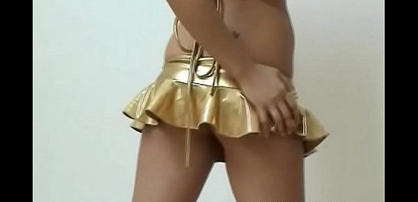  I feel like a golden goddess in these PVC panties